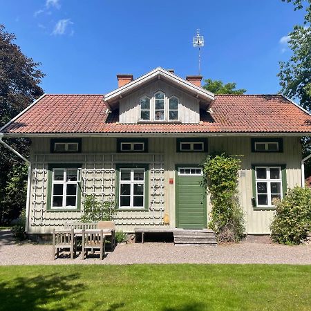 Bed and Breakfast Aeppelgarden Mariestad Exteriér fotografie