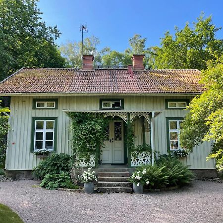 Bed and Breakfast Aeppelgarden Mariestad Exteriér fotografie